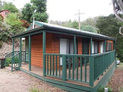 27 Lakeside Drive , Bogong