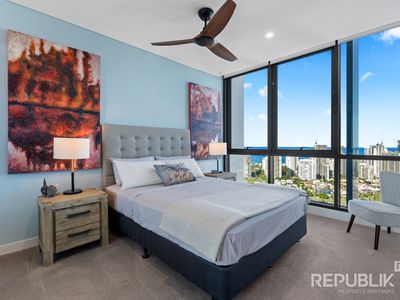 3410 / 2 Como Crescent, Southport