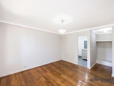 28 Haring Green, Atwell