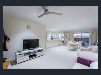 1 / 5 Pepper Berry Street, Maleny