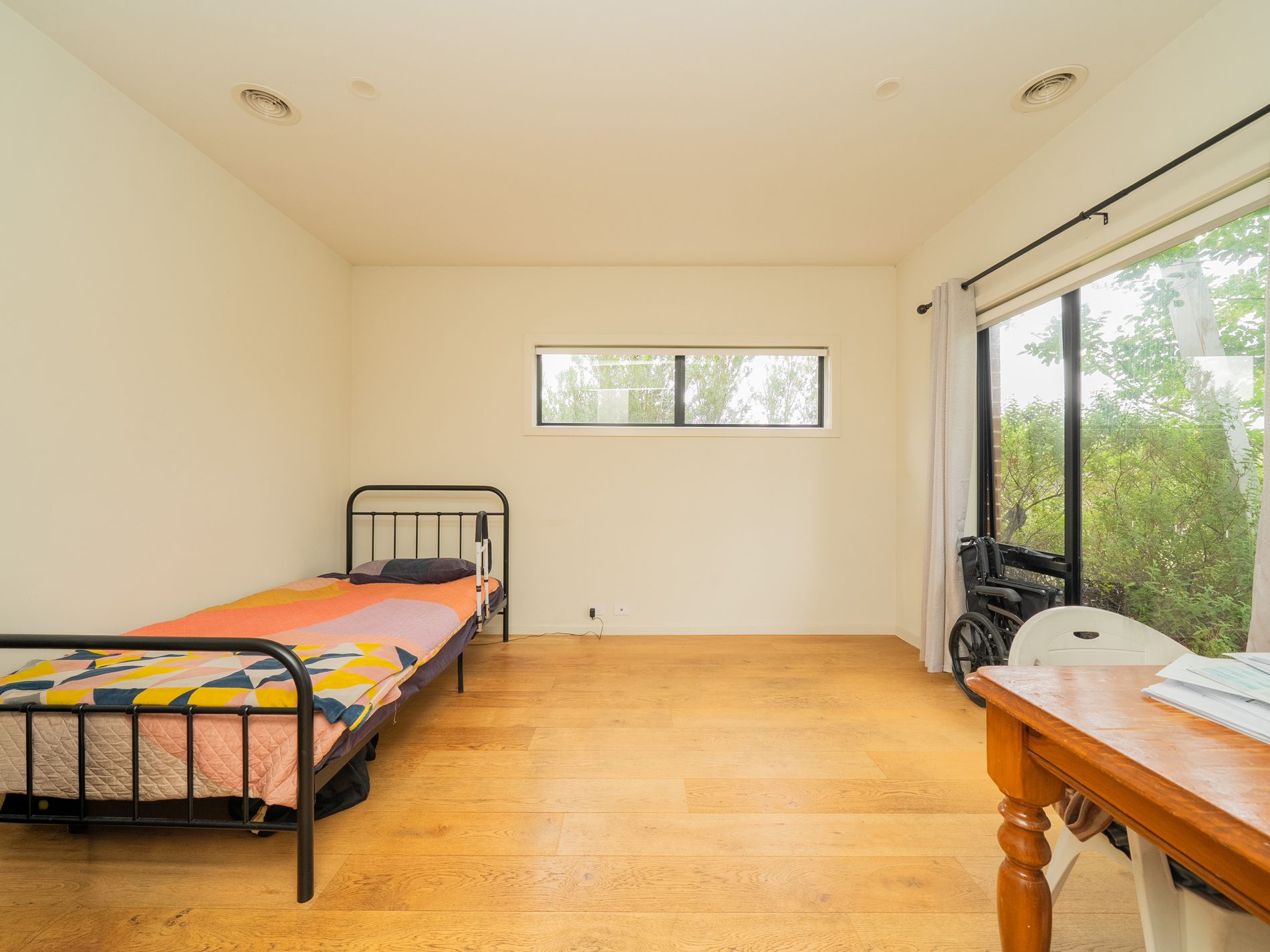 24 Clarendon Street, Avondale Heights