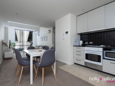 310 / 118 Russell Street, Melbourne