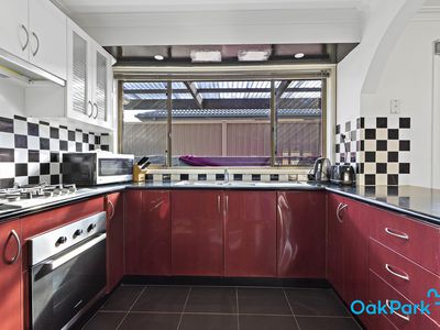 95 Harricks Crescent, Attwood