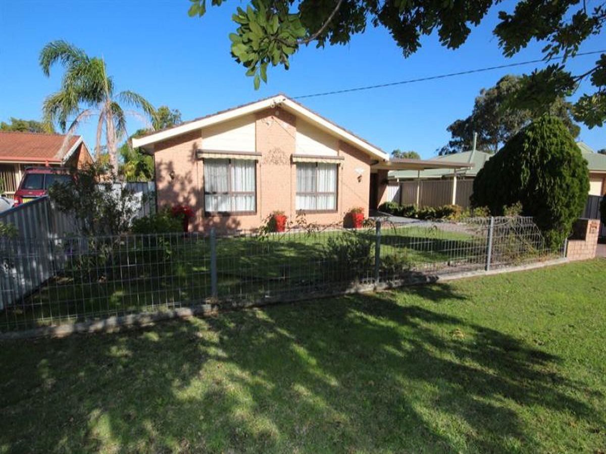 30 Clemenceau Cres, Tanilba Bay, Tanilba Bay - Thumbnail 2