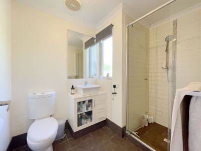 19B Peppering Way, Westminster