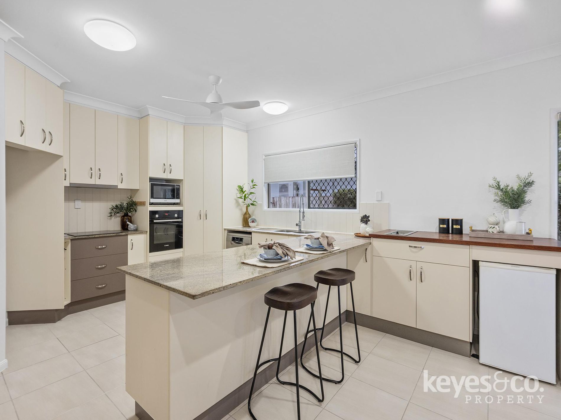 2 Haven Place, Douglas