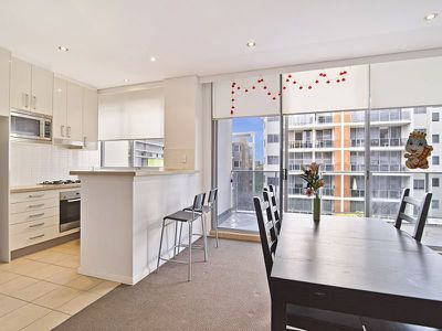 650 / 5 Rothschild Avenue, Rosebery