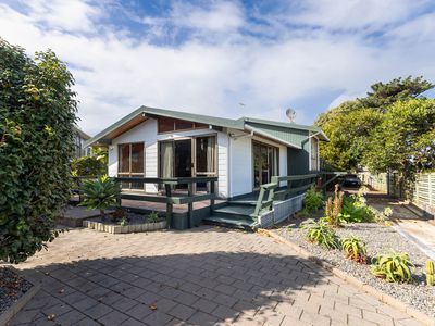 6 Tahi Road, Paraparaumu Beach