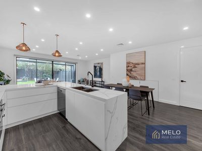 2A Lincoln Drive, Keilor East