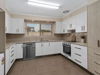 4 Livingstone Street, Strathpine