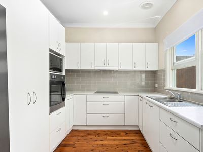 22 Kapooka Avenue, Dapto