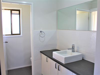 8 Zeeman Street, Rochedale South
