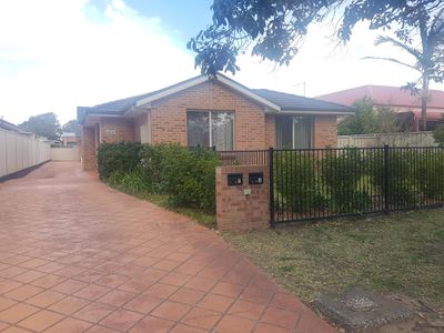 2 / 6 Werowi Street, Dapto