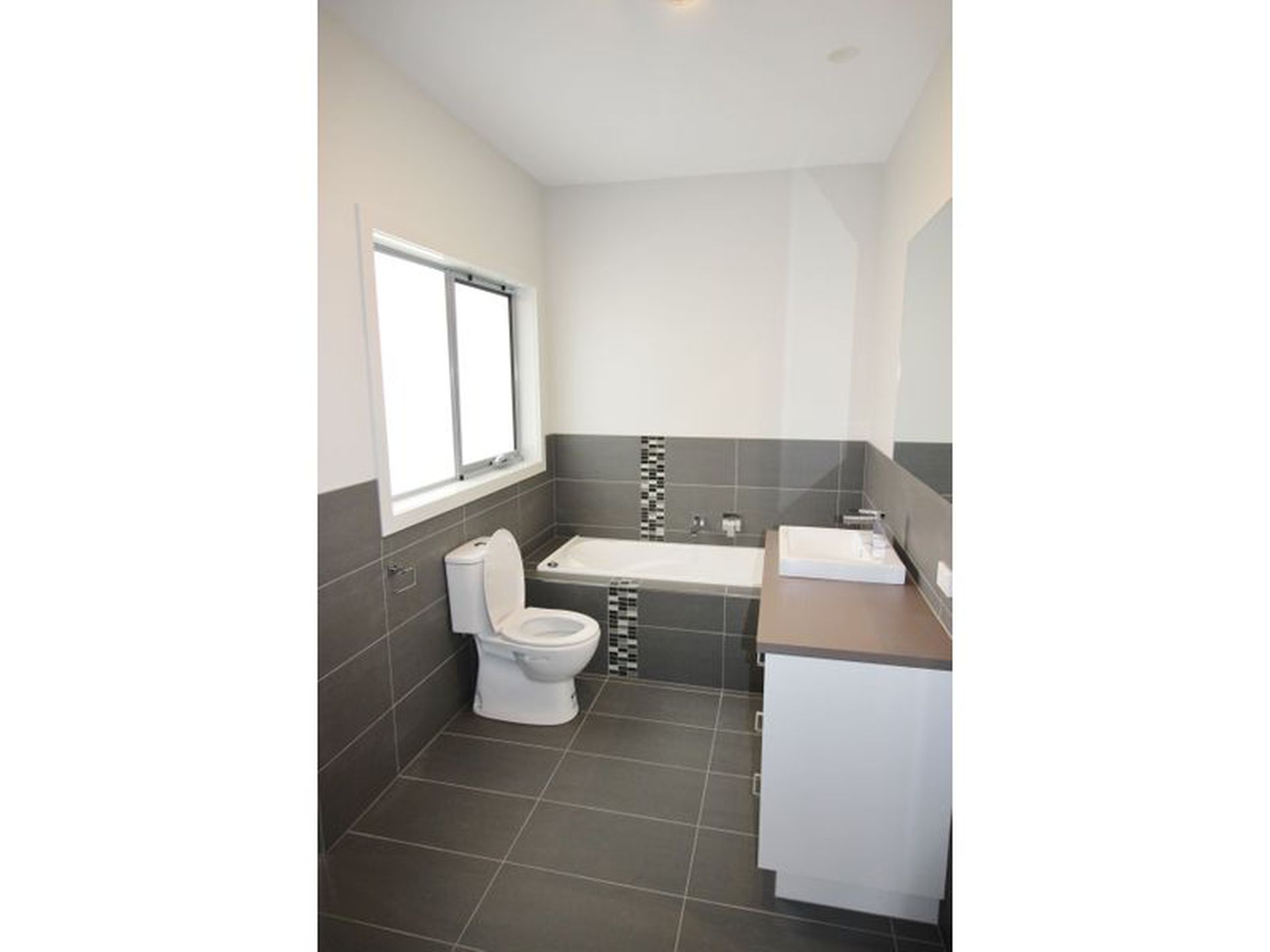 1 / 39 Milton Street, Bell Park