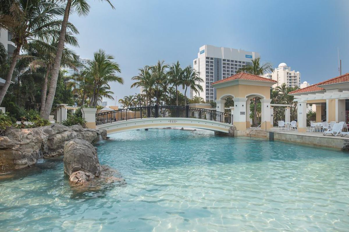 2335 / 23 Ferny Avenue, Surfers Paradise