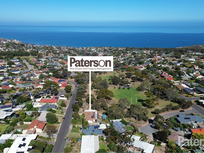 2 Narida Street, Hallett Cove