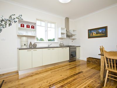 2 Coronation Ave, Braidwood