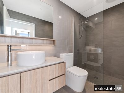 602 / 35 Bronte Street, East Perth