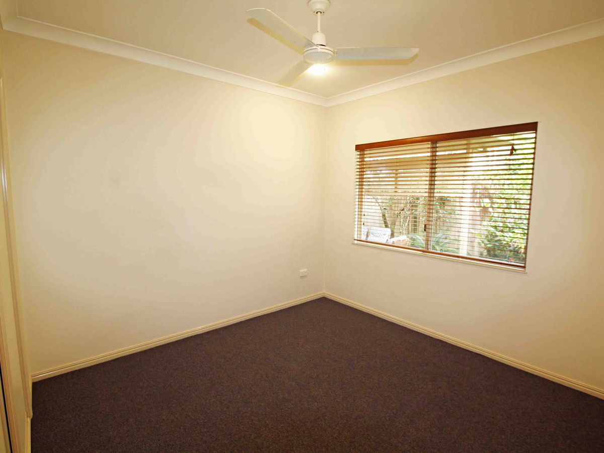 22 Countryview Drive, Atherton