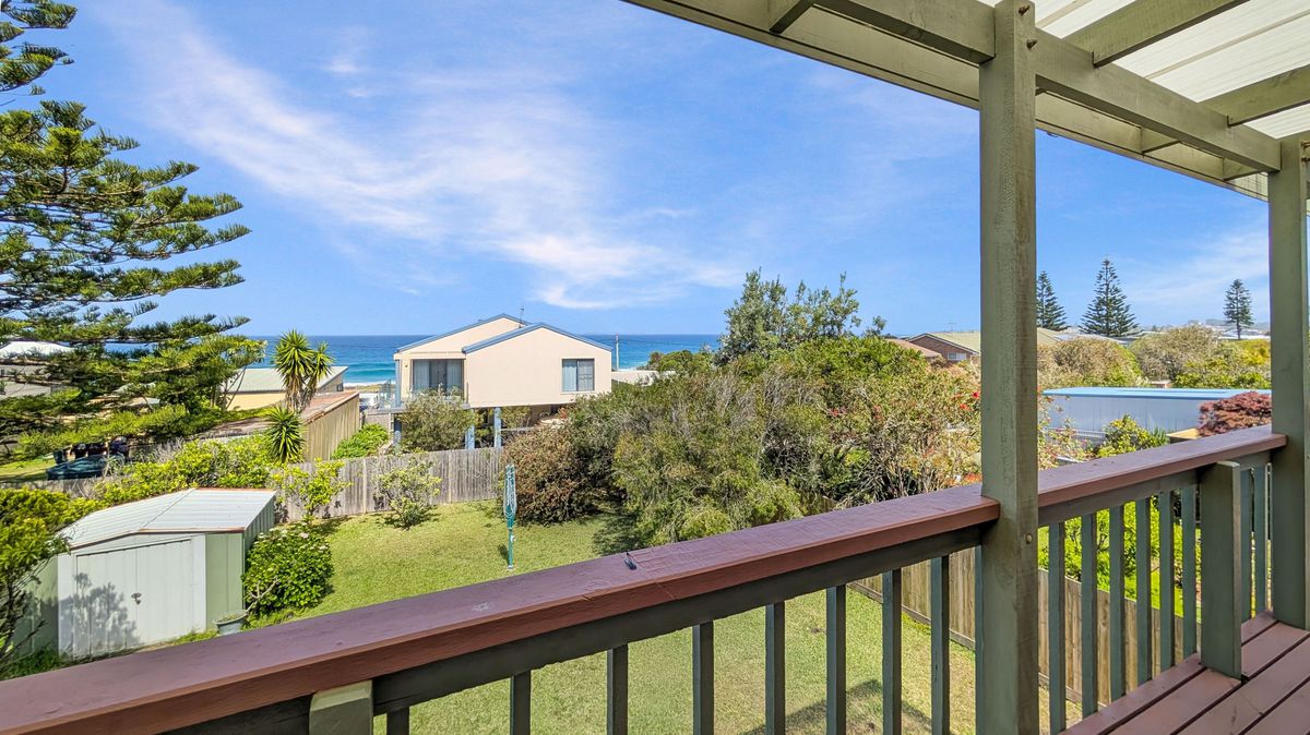 16 Kianga Parade, Kianga