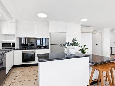 2/18 Marina Walk, Alexandra Headland