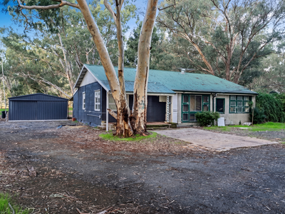80 Poad Street, Champion Lakes