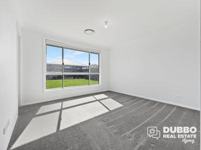 26A Violet Circuit, Dubbo
