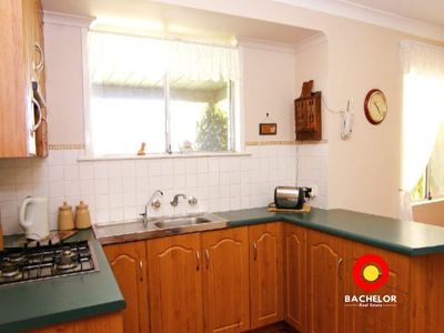 15 Armona Avenue, Para Vista