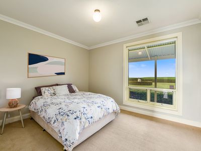 212 Wynham Road, Moorak