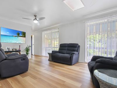 42 Mummaga Lake Drive, Dalmeny