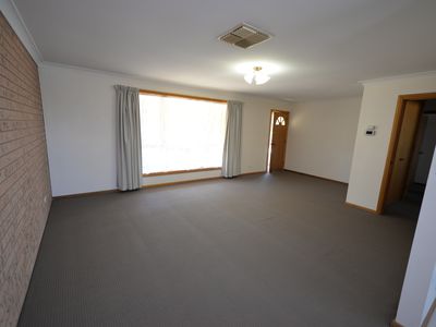 1-3 / 22 Barton Street, Parkes