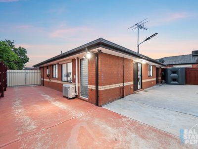 18 Linmac Drive, Hampton Park
