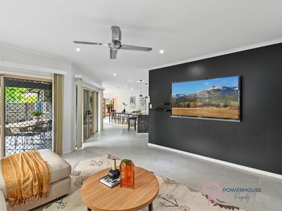 6 East Parkridge, Brinsmead