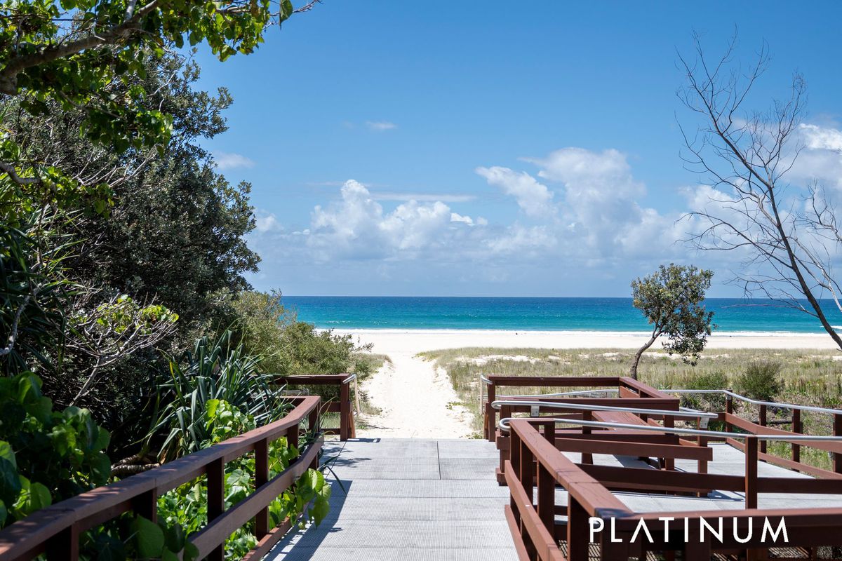 7 / 241 Golden Four Drive, Bilinga