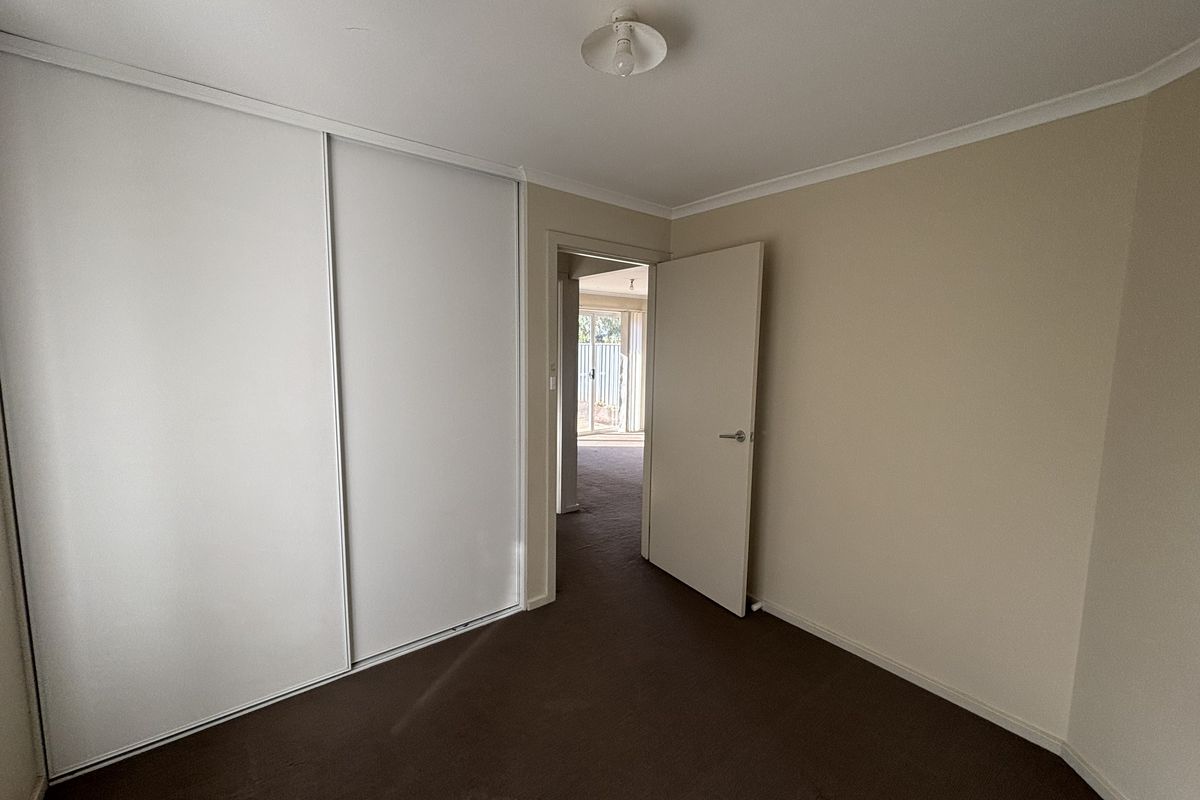 6 Foster Road, Andrews Farm
