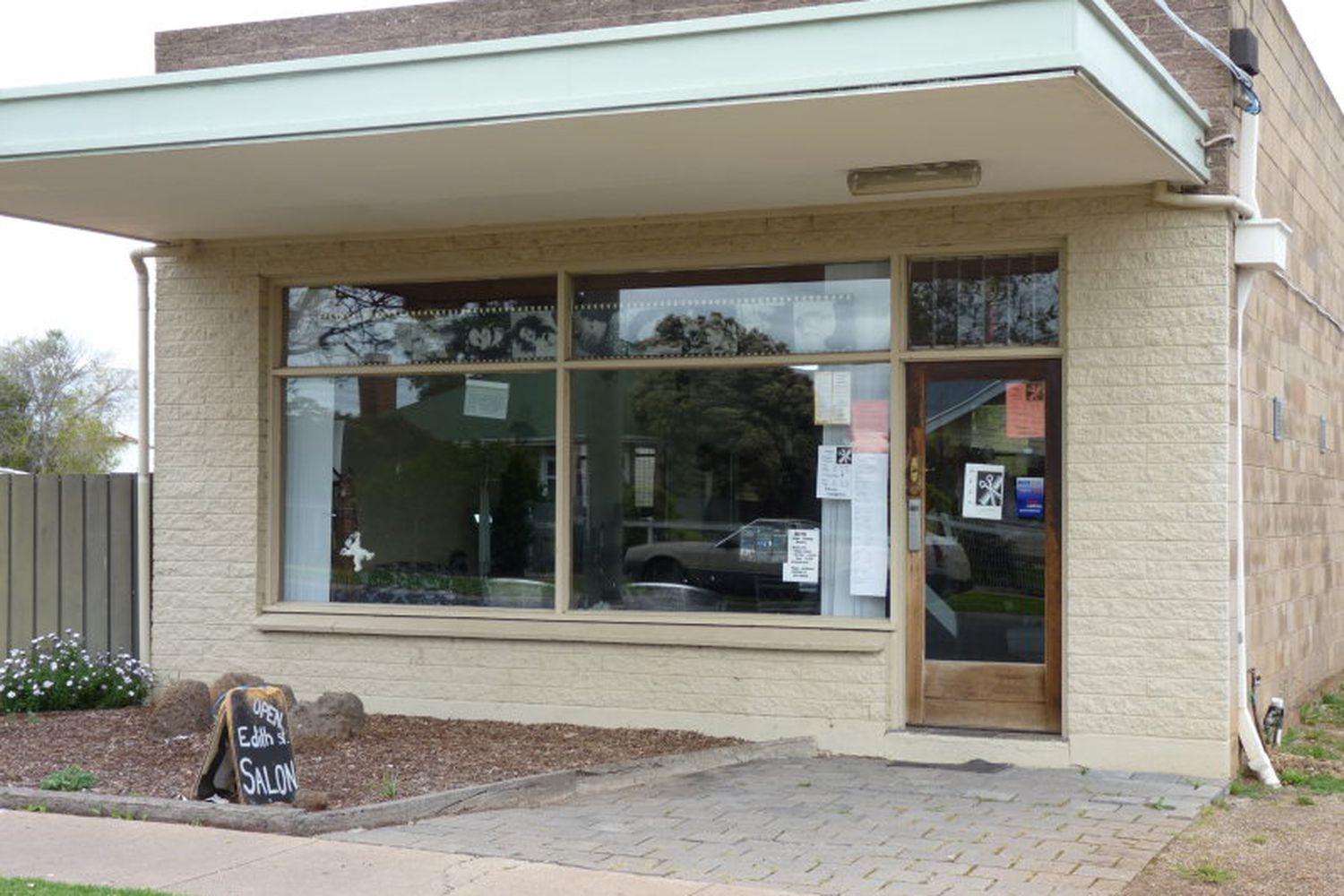 15  Edith Street, Horsham