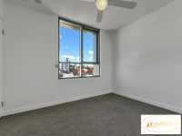 911 / 338 Water Street, Fortitude Valley
