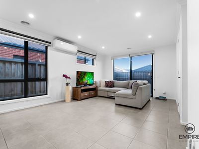 51 Kunlun Crescent, Clyde North