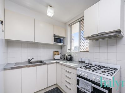 24 / 12 Wright Street, Perth