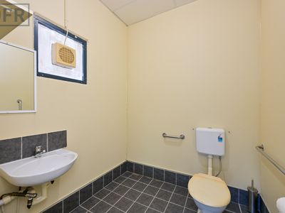 7 / 28 Clark Court, Bibra Lake