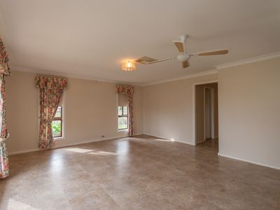 1 / 3 Rothsay Court, Dubbo
