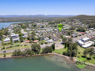 4 / 305 Main Road, Fennell Bay