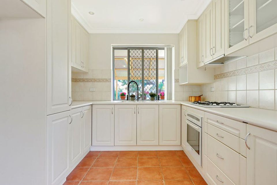 7 Brixham Way , Warnbro