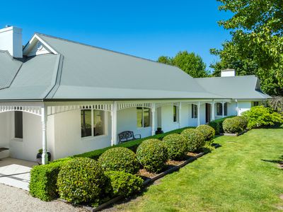 105 Manorina Way, Macedon