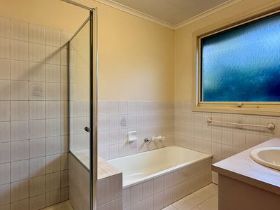 10 Bennett Street, Deepdene