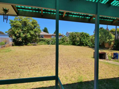 17 Hosies Road, Eden