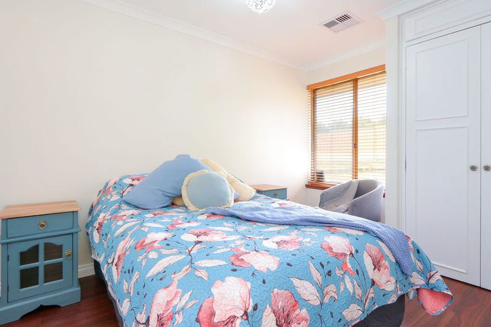 11 Cowlishaw Rise , Parmelia
