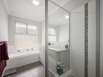 26 Calvera Gardens, Piara Waters