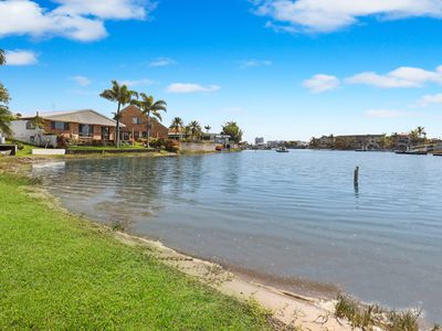 52 Amarina Avenue, Mooloolaba