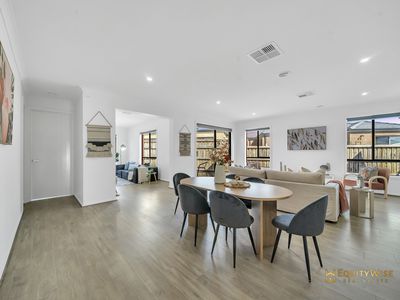 4 Chutney Street, Manor Lakes